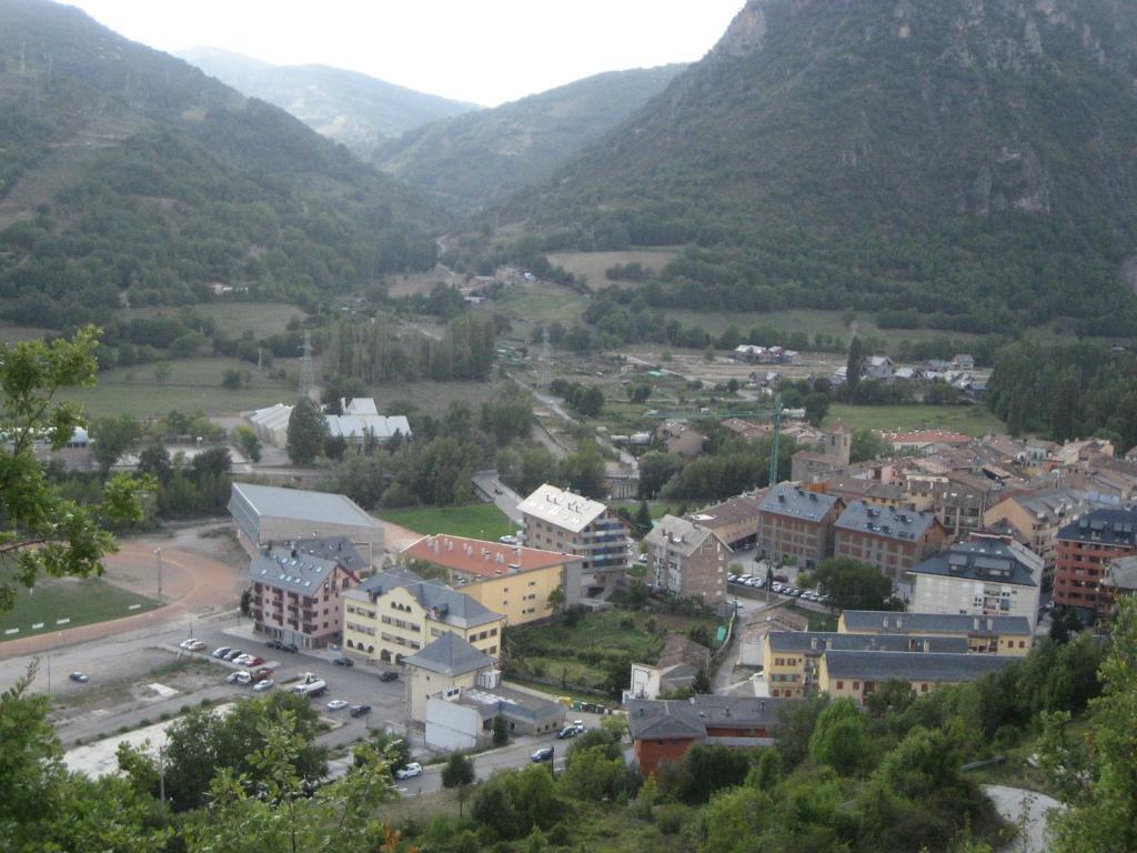 La Faiada Apartman El Pont de Suert Szoba fotó